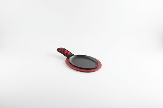 Lodge LFSR3 10" x 7 1/2" Oval Pre-Seasoned Cast Iron Fajita Skillet with Red Wood Underliner and Chili Pepper Handle Holder