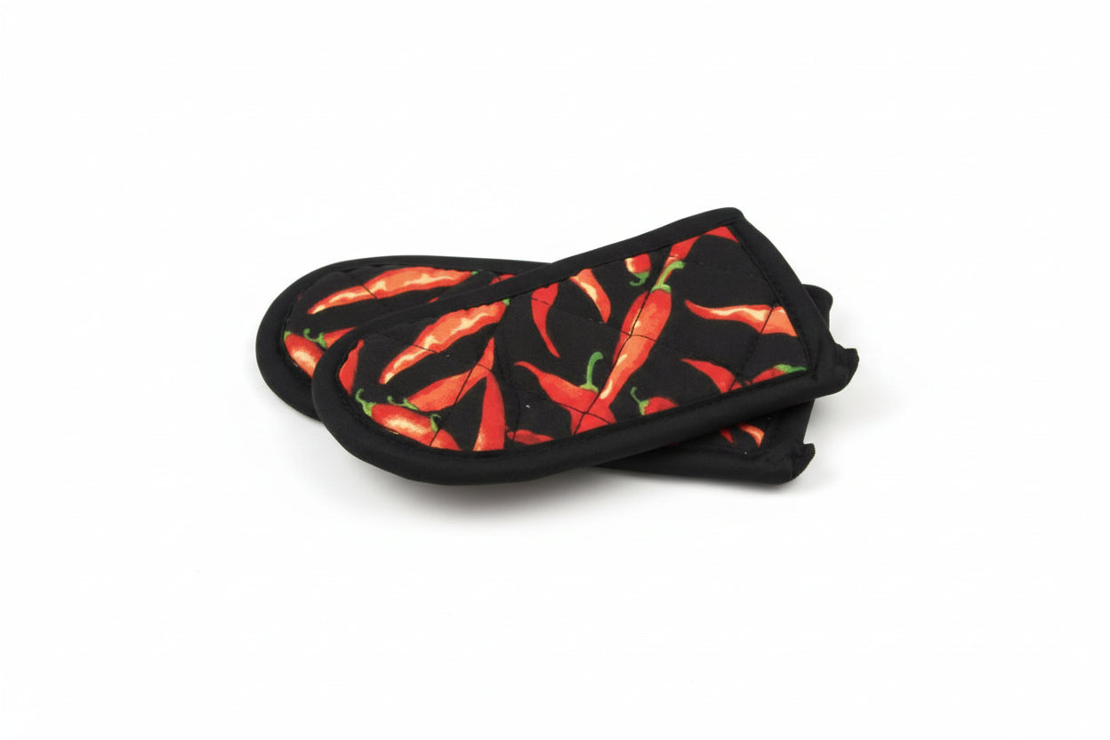 Lodge Hot Handle Mitt Set w/ Chili Pepper Print on Black (2HHC2)