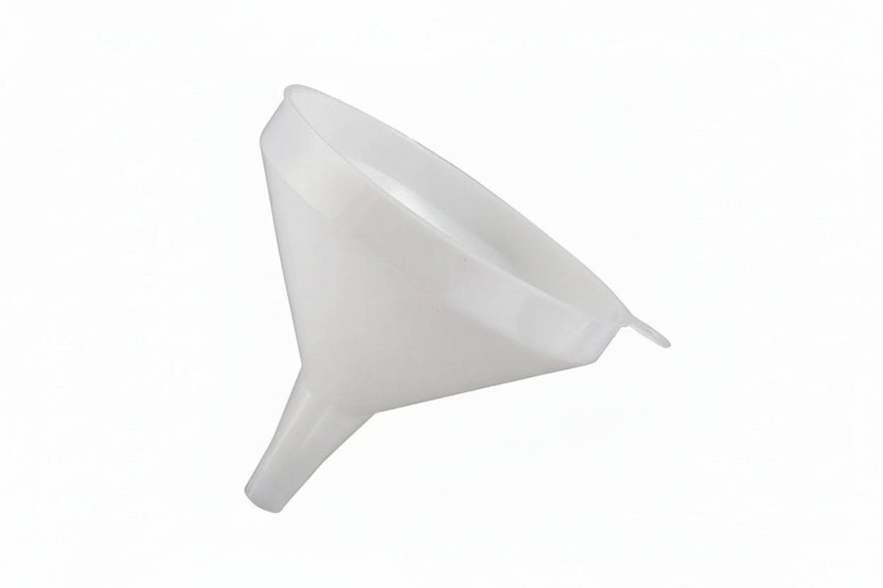 Winco Plastic Funnel - 16 oz PF-16