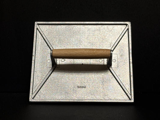 Browne Steak Weight, Aluminum w/ Ribbed Bottom & Wooden Handle (708)