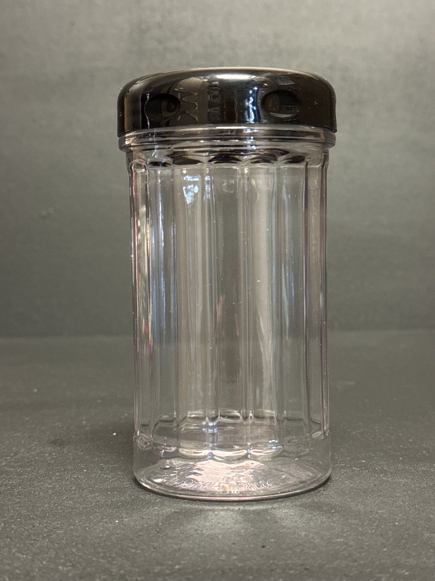 Tablecraft 12 Oz Fluted Plastic Shaker, Black Perforated Top P800BK