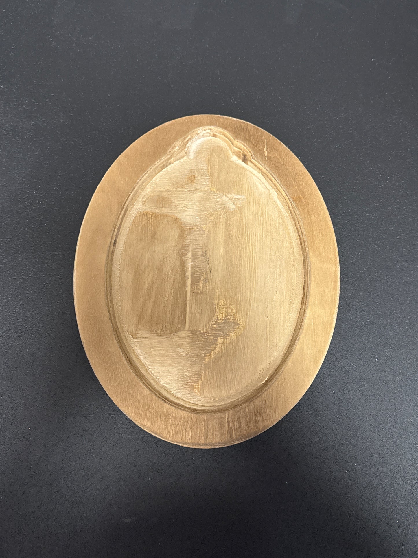 Lodge Oval Wood Underliner, Walnut Stain (UOPB)